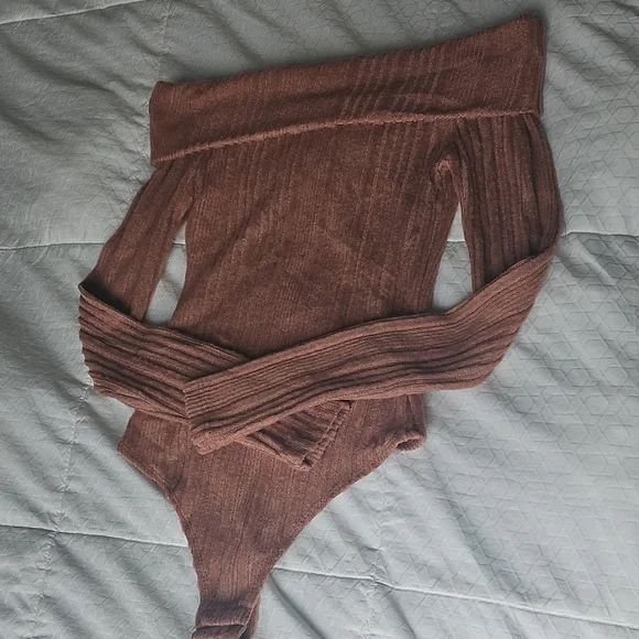 Revamped Copper Ribbed Off-Shoulder Top - Picture 1 of 4